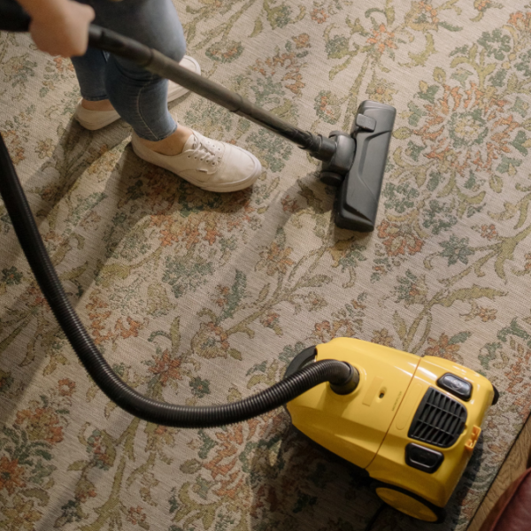 Consolidated Service For Multiple Large-Area Carpets